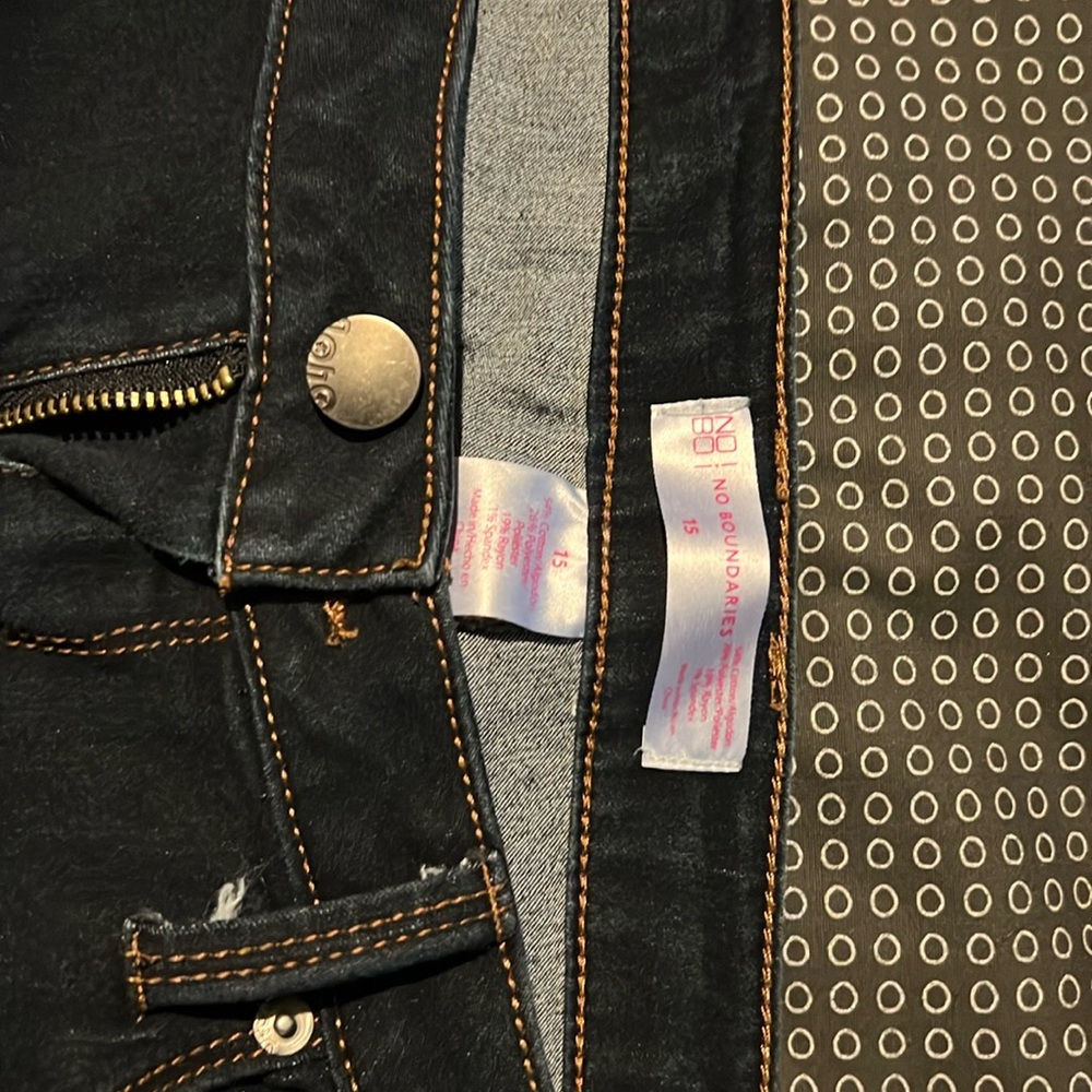 Boot leg stretch jeans never worn bought them and they didn’t fit